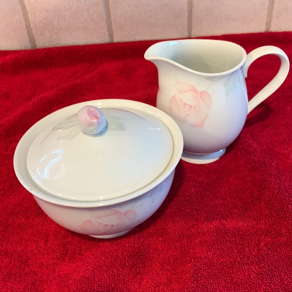 Home Beautiful Creamer & Sugar Bowl LCB01 Rose Blush, Japan Fine China